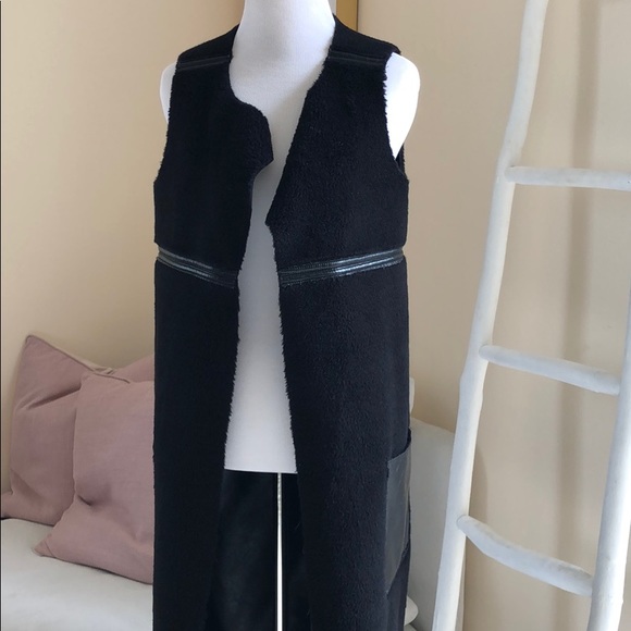 BCBG long faux leather double sided vest - Picture 7 of 8